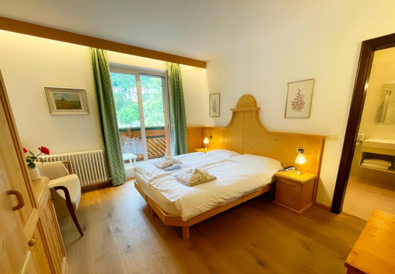 Hotel Alle Dolomiti Molveno Esterno foto