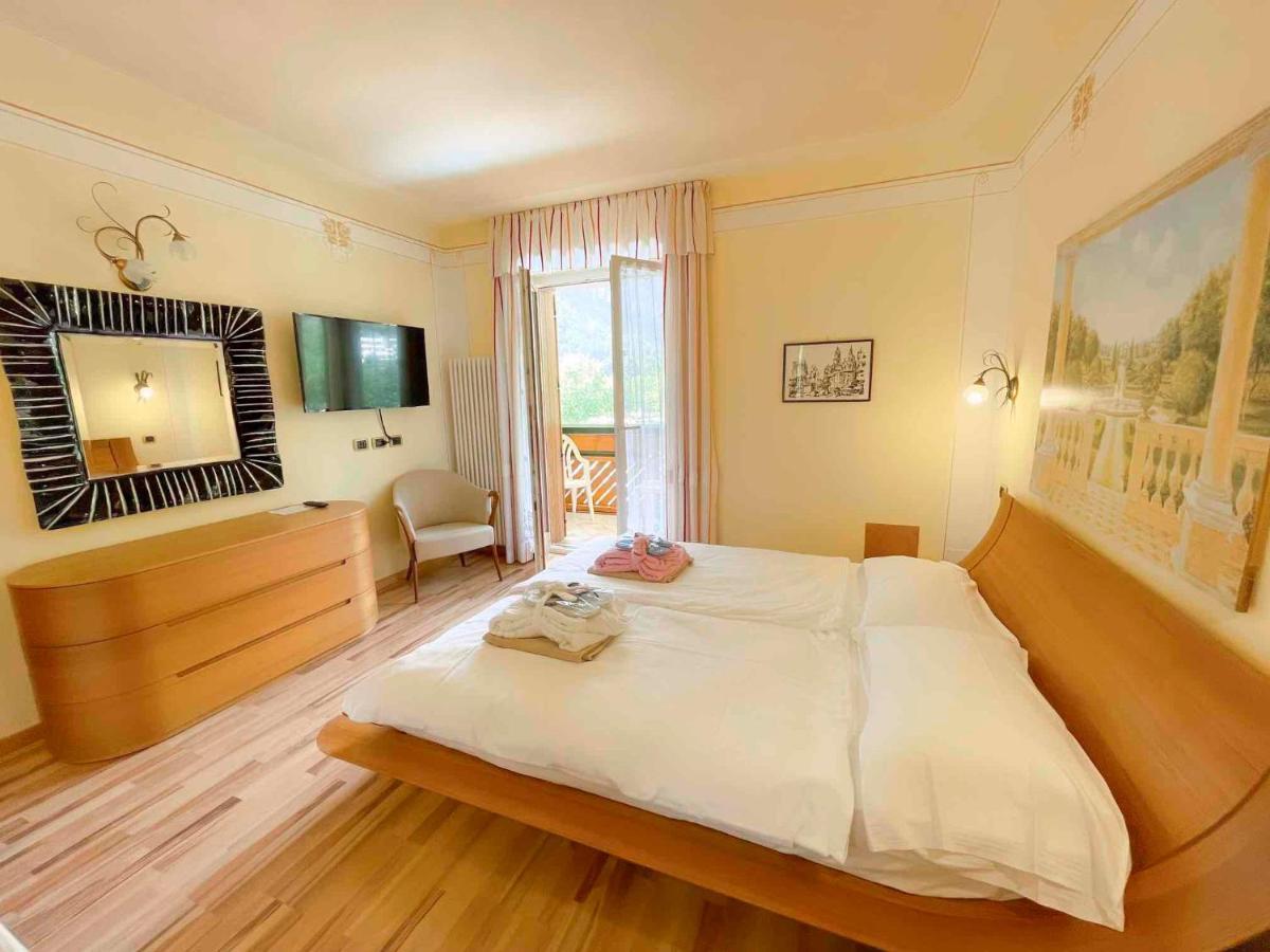 Hotel Alle Dolomiti Molveno Esterno foto