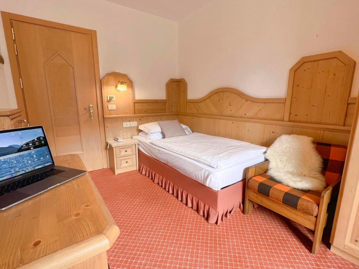 Hotel Alle Dolomiti Molveno Esterno foto