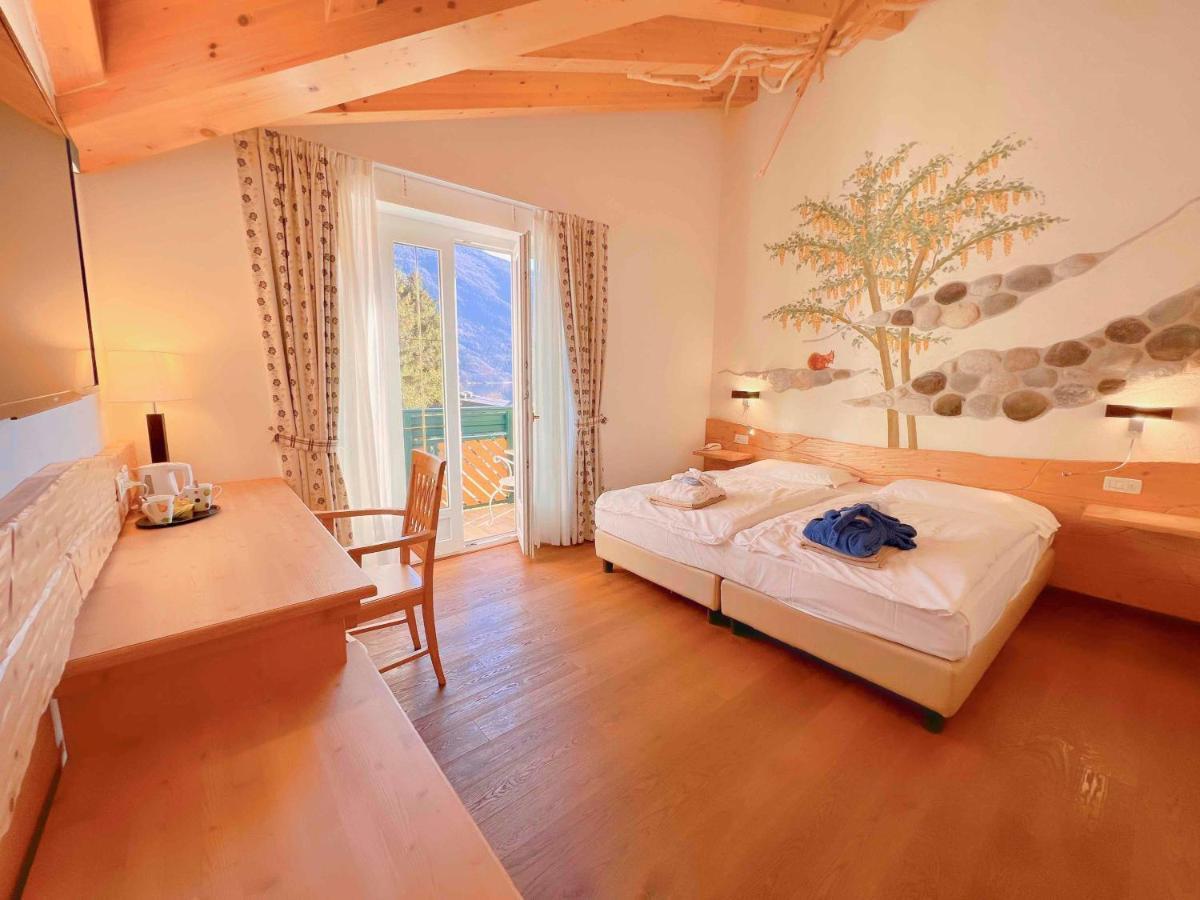 Hotel Alle Dolomiti Molveno Esterno foto