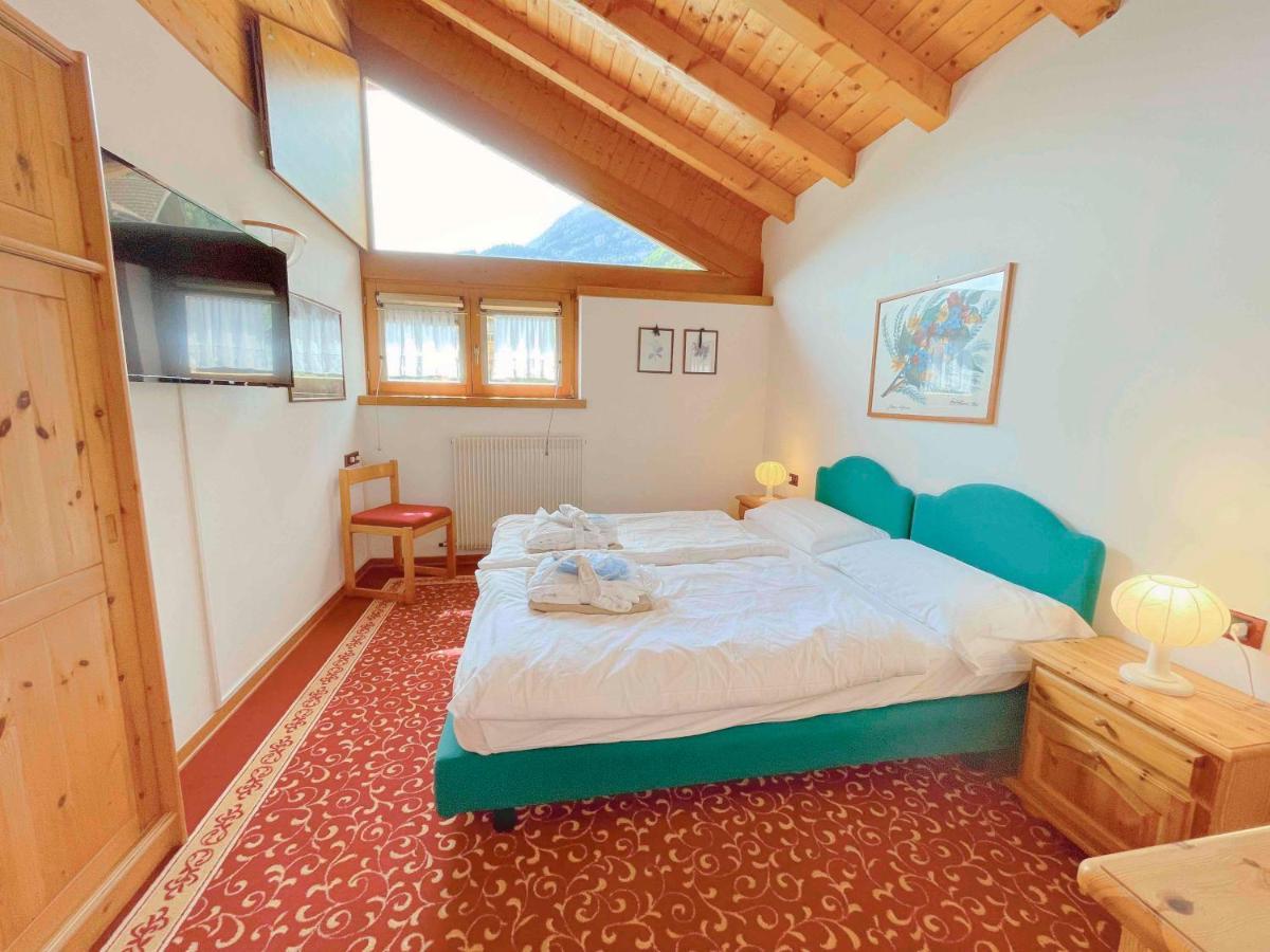 Hotel Alle Dolomiti Molveno Esterno foto